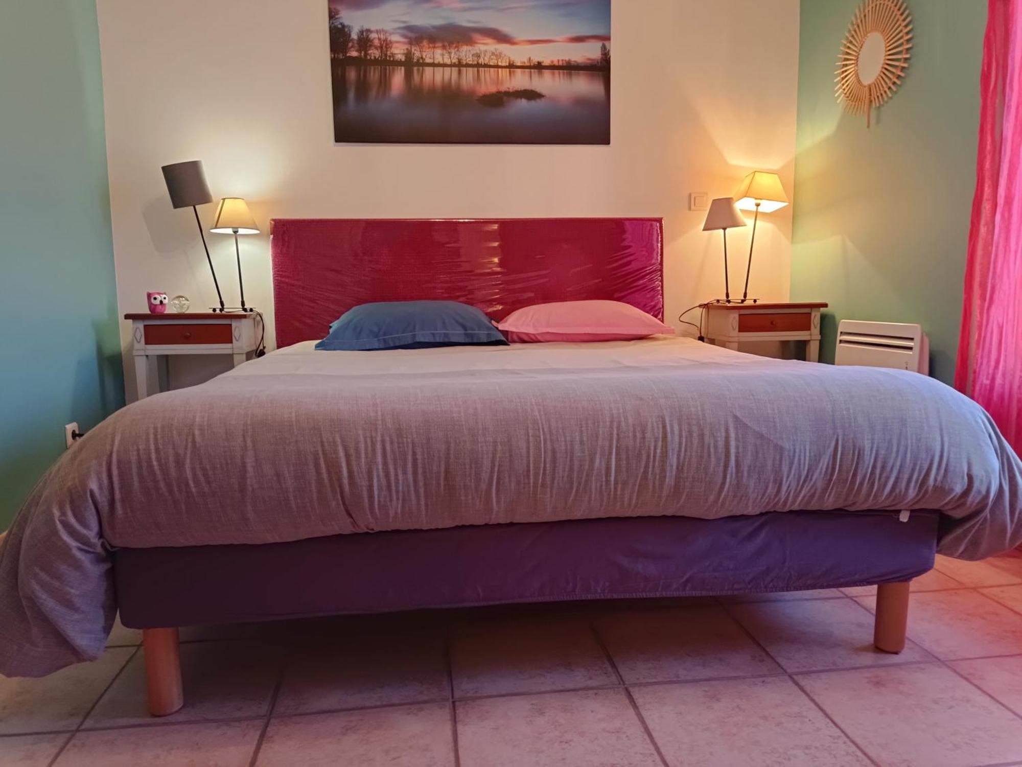 Chambres Tricastine Et Venise 상폴투아 샤토 외부 사진