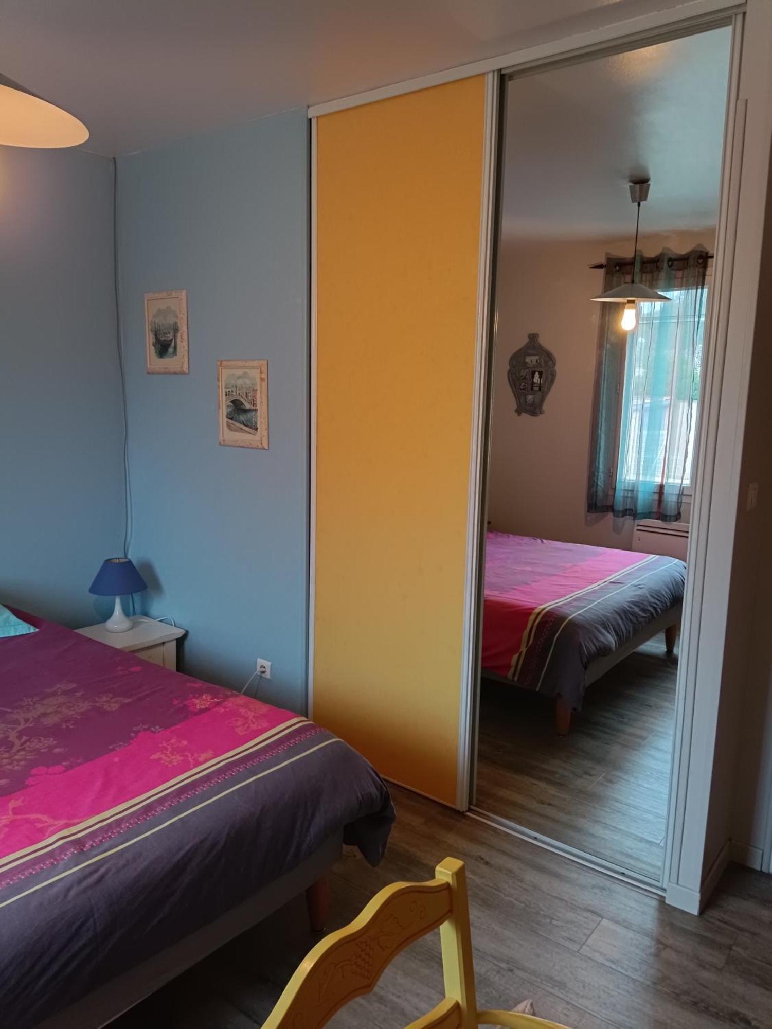 Chambres Tricastine Et Venise 상폴투아 샤토 외부 사진
